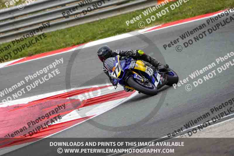 cadwell no limits trackday;cadwell park;cadwell park photographs;cadwell trackday photographs;enduro digital images;event digital images;eventdigitalimages;navarra;no limits trackdays;peter wileman photography;racing digital images;trackday digital images;trackday photos